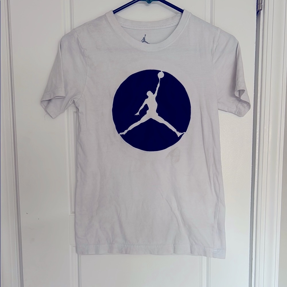 Jordan Kids White and Black Short Sleeve Tee Size M